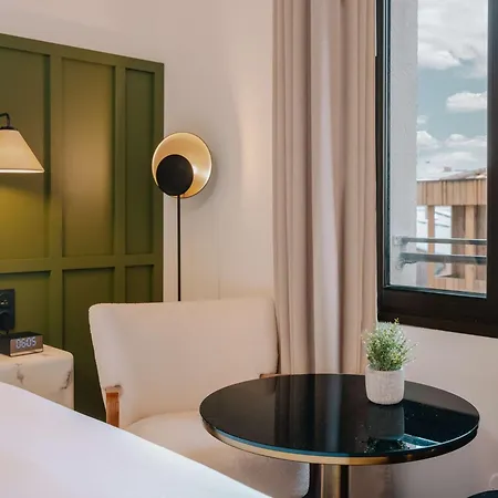 Marty - Tapestry Collection By Hilton 4* Μπορντό